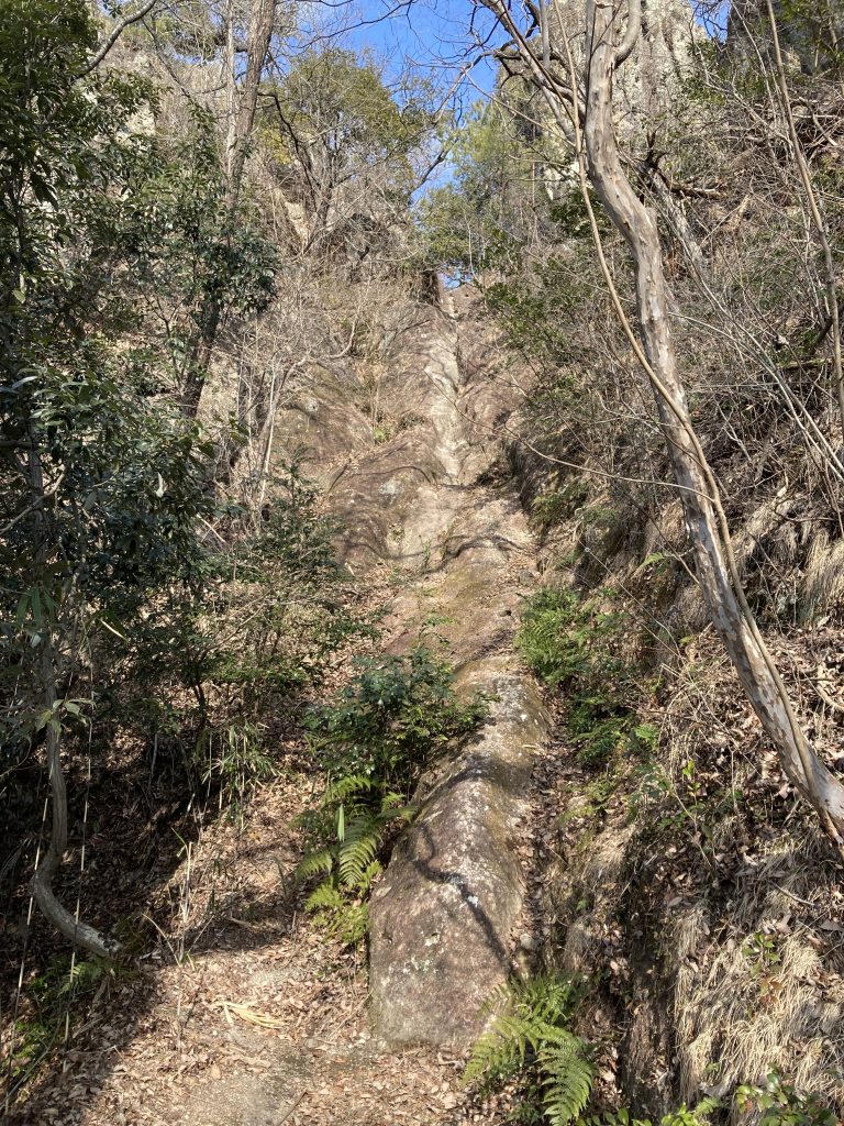 岩山登山1
